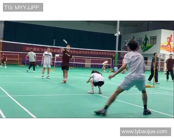 西安羽毛球队与杭州羽毛球队赛后复盘团队协作的成功与不足分析 西安羽毛球队与杭州羽毛球队赛后复盘团队协作的成功与不足分析